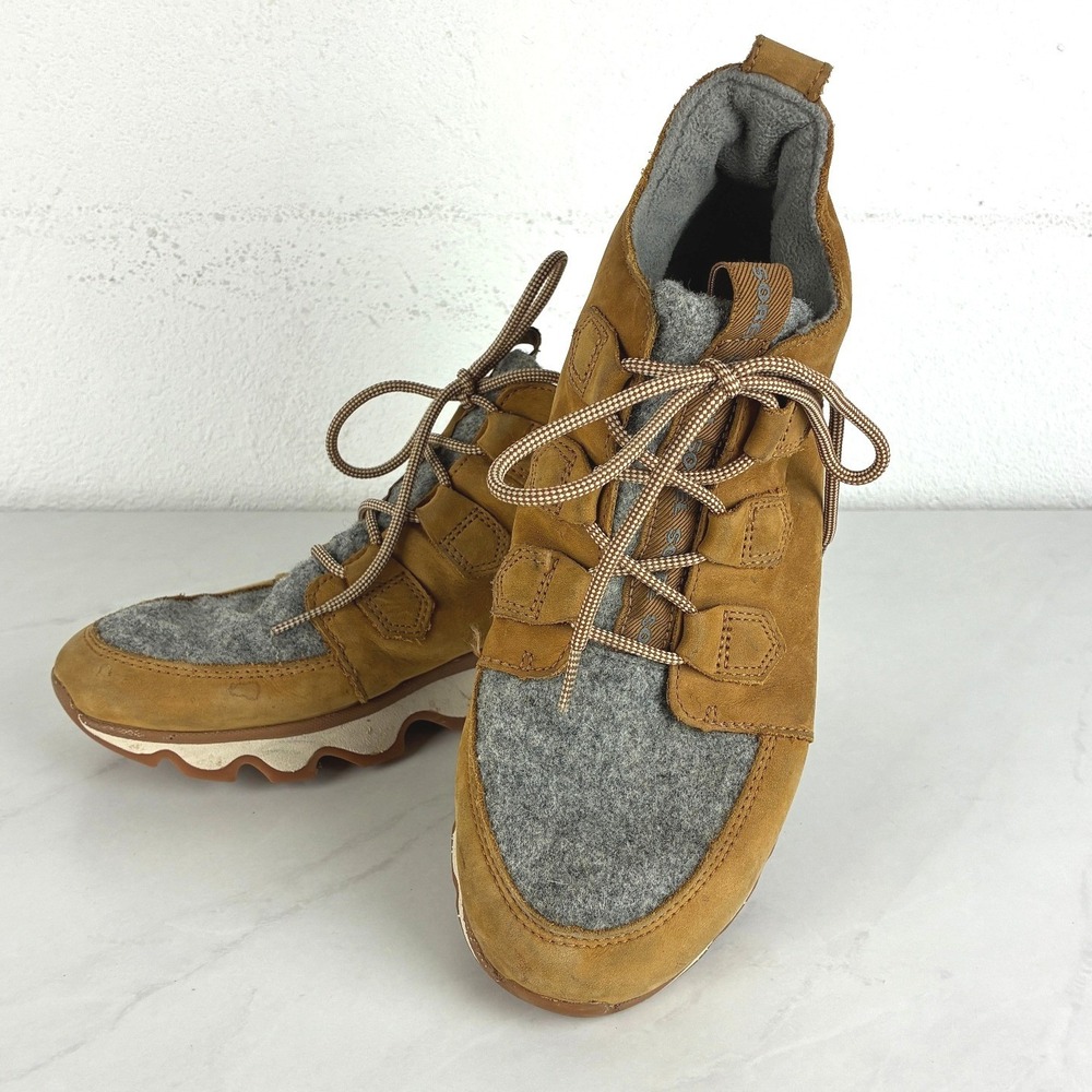 Sorel Tan Kinetic Short Boots - 9 - Suede Felt Lace Up Gorpcore Outdoor Winter